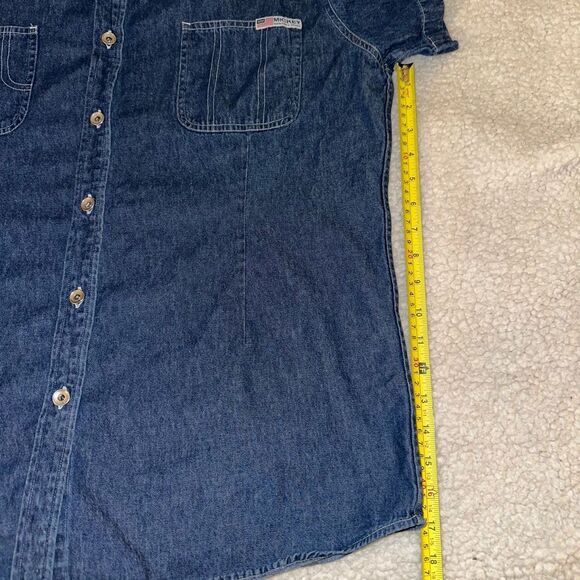 Disney Vintage Denim Button Up Collared Shirt Mickey Picnic Scene Embroidered XL - Picture 10 of 12